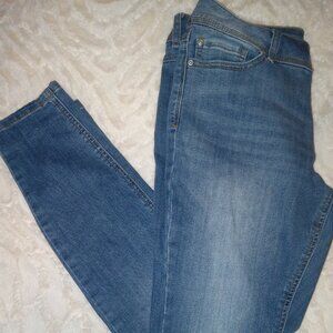 WOMEN'S EST. 1946 DENIM CONTEMPORARY SIZE: 10P